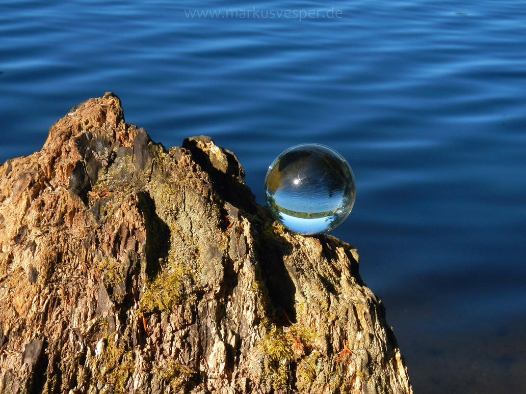 glass_sphere_above_the_water_by_acrylicdreams-dbdfd9c.jpg